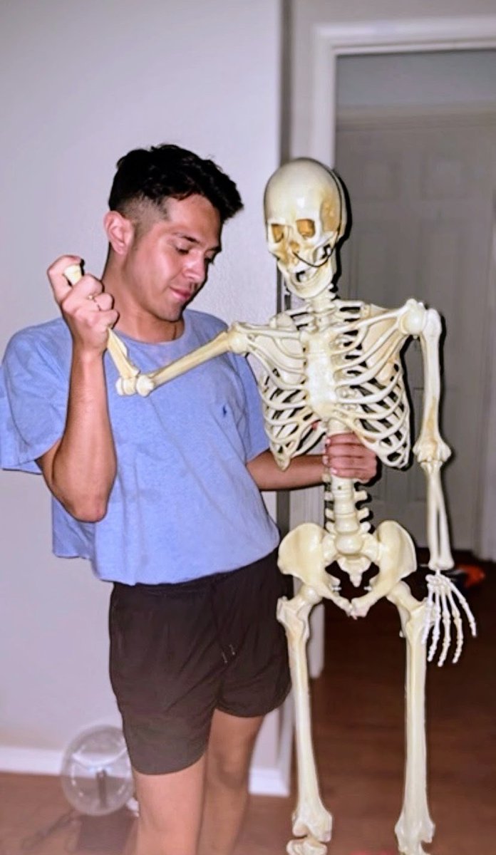 likeomgwtfbitch's tweet image. he gave me a BONER