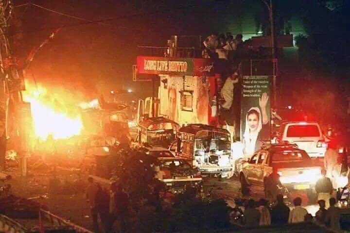 Usman Awan (@usmanawanppp) on Twitter photo لہو لہو ہے زباں قلم بیاں لے لیئے
یہ گُل چُنے ہیں شہیدوں کی داستاں کے لیئے
#SalaamShuhadaEKarsaz
#PoetryClubPPP
<a href="/BBhuttoZardari/">Bilawal Bhutto Zardari</a> <a href="/PoetryClubPPP/">Poetry Club PPP</a> لہو لہو ہے زباں قلم بیاں لے لیئے
یہ گُل چُنے ہیں شہیدوں کی داستاں کے لیئے
#SalaamShuhadaEKarsaz
#PoetryClubPPP
<a href="/BBhuttoZardari/">Bilawal Bhutto Zardari</a> <a href="/PoetryClubPPP/">Poetry Club PPP</a>