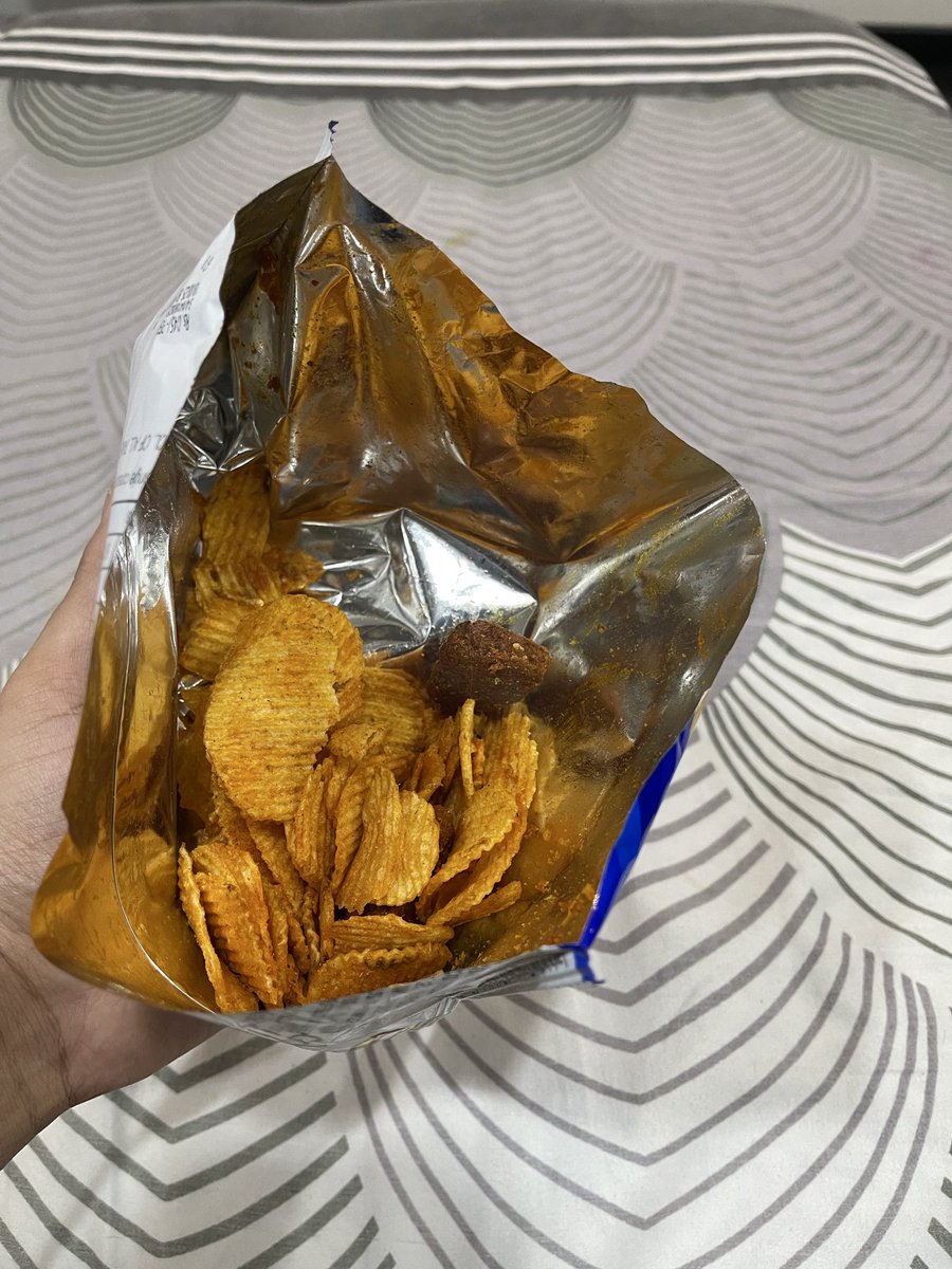 mayankgoel02's tweet photo. @PepsiCo @pepsi @LAYS i found hairball in spice mix which looks like a nugget in the packet of magix masala i just bought from @letsblinkit
I feel like throwing up. Please just look at the pictures https://t.co/LTub3PqdpD