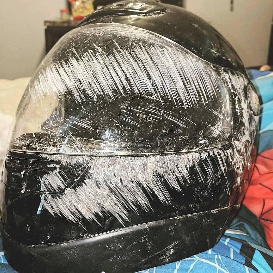 ReddCinema's tweet image. This is why you need to wear a helmet 🏍️