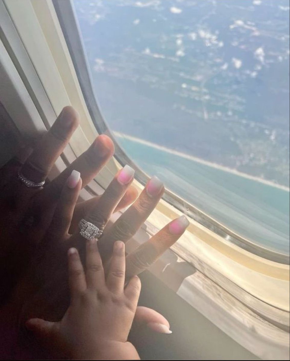 prophetessfay1's tweet image. If this pops up on your timeline, may  your dreams come true 🙏🏾