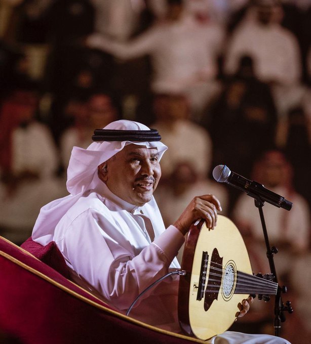 صحيفة الكاس فنان العرب "محمد عبده" يشدو بروائع الفن السعودي في أمسية استثنائية من بلاد الوشم 