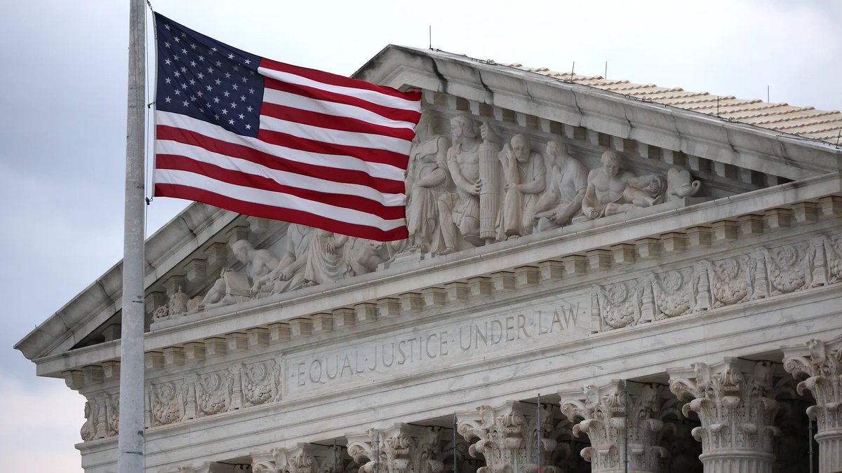 nicksortor's tweet image. 🚨 BREAKING: President Trump has officially appealed to the U.S. Supreme Court to overturn an activist judge’s block on him deploying National Guard to Chicago
FINALLY!
SCOTUS must reaffirm that President Trump is Commander-in-Chief. NOT some random judge.