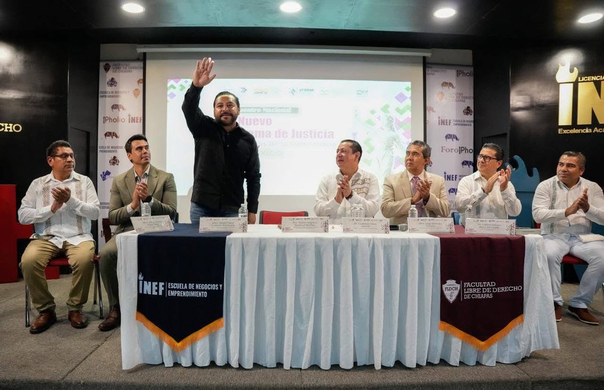ASEChiapas's tweet photo. AUDITOR SUPERIOR PRESENTE EN ENCUENTRO NACIONAL
#Transparencia #Eficiencia #AuditoríaSuperior #CombateALaCorrupción #RendiciónDeCuentas https://t.co/lo0IMmoEEK