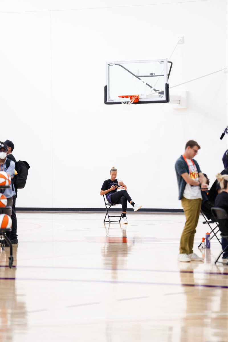 KitLaksa's tweet image. thank you for the love, Phoenix! 💜