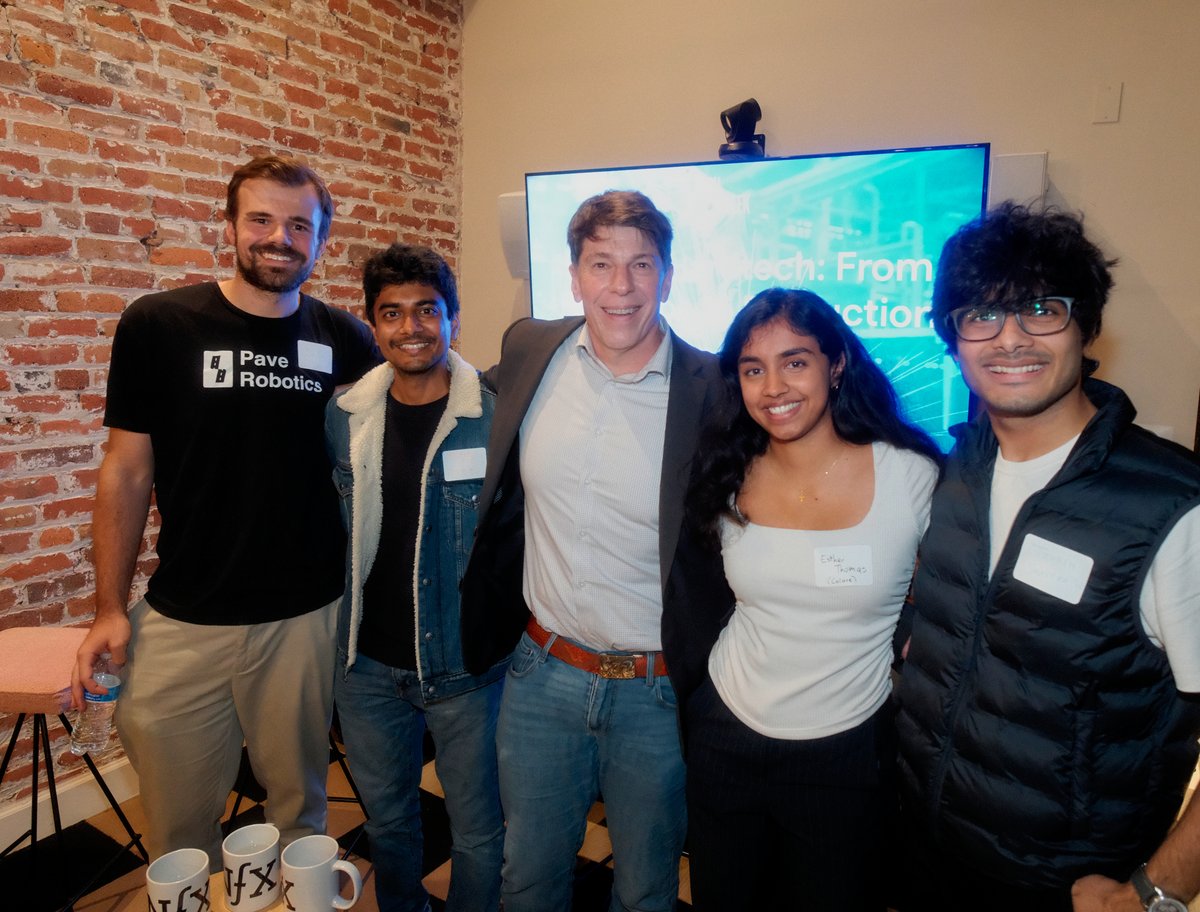 Spoke to hw builders at SF <a href="/Techweek_/">Tech Week</a>. Incredible panel put together by <a href="/esthxrtho/">Esther Thomas</a> who is a thoughtful moderator and giving founder. Thanks for having us!