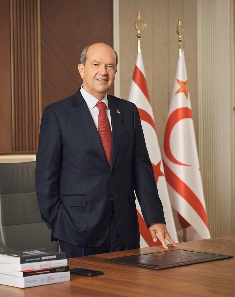 Kimler yanında <a href="/ErsinrTatar/">Ersin Tatar</a> ın 

Yoruma   yanındayız   yazalım 🇹🇷🤘