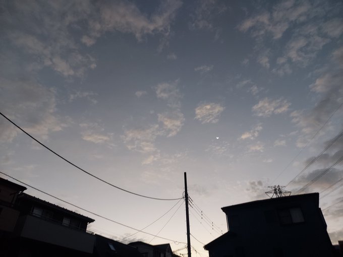 朝焼けが綺麗✨
仕事頑張るぞい😊 