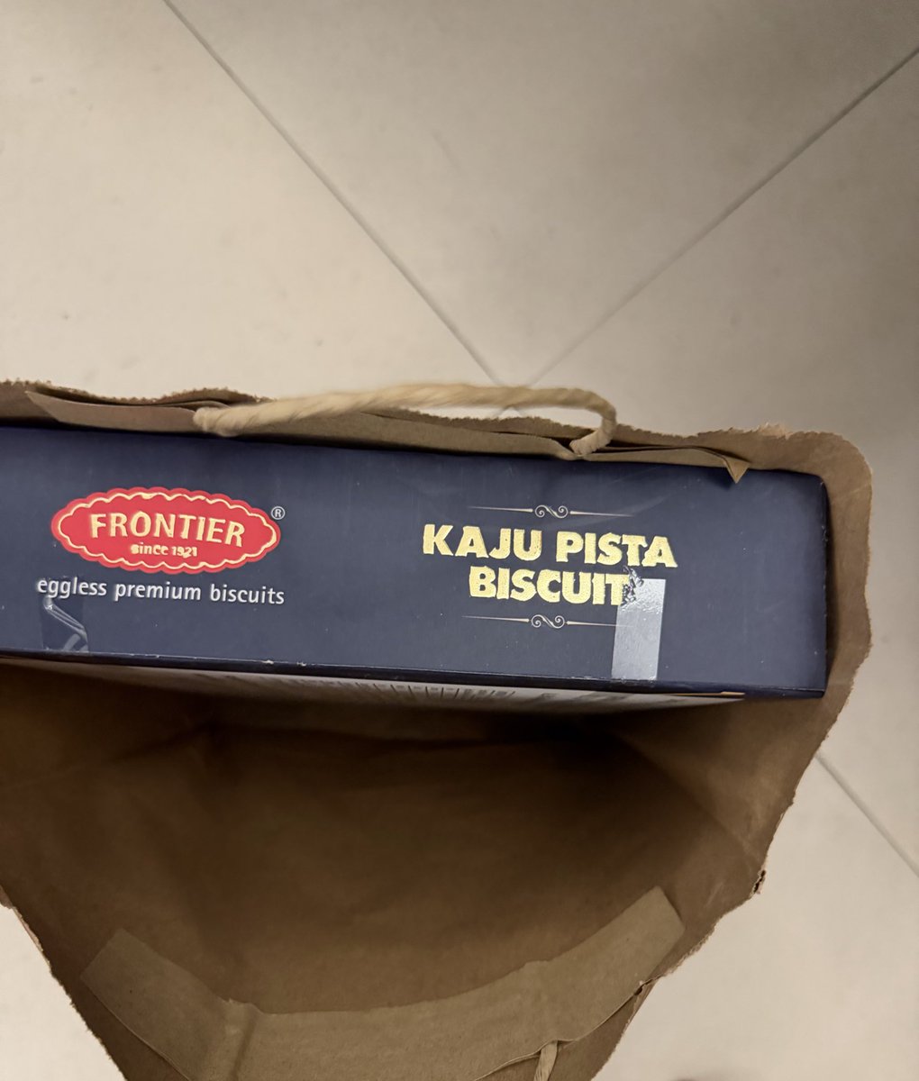 SMSKashyap's tweet image. A bit concerning when your alc delivery guy gives you Diwali sweets for being a regular customer no?