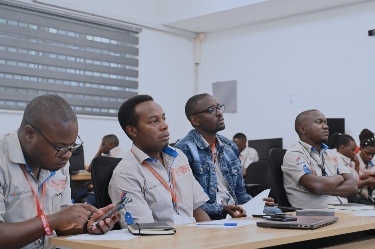 ✨ What a week!
The #AFContestUG2025 comes to a close with great ideas, collaboration &amp; breakthroughs in protein modeling using #AlphaFold;Empowering East African scientists in protein structure prediction.
Hosted by <a href="/AceUganda/">ACE Bioinformatics & Data Sciences</a> at <a href="/IDIMakerere/">Infectious Diseases Institute, Makerere University</a> with support from <a href="/GoogleDeepMind/">Google DeepMind</a> 🤝