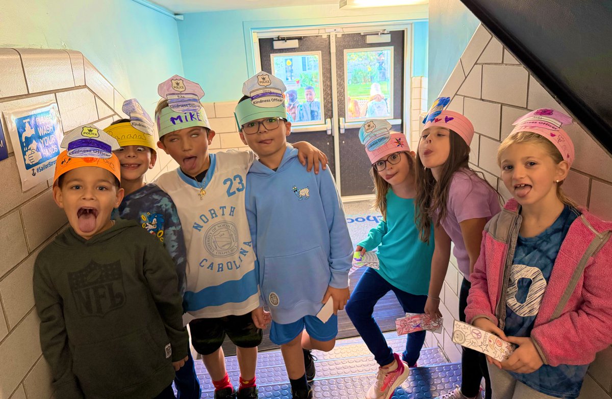 Kindness officers reporting for duty! 💫 Ready to spread smiles and good vibes all day long! <a href="/OSchool4/">School 4</a> <a href="/OSchoolsPR/">Oceanside School District #OSD_NY</a>