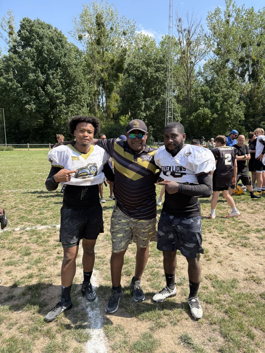 CalvinSavage tweet media