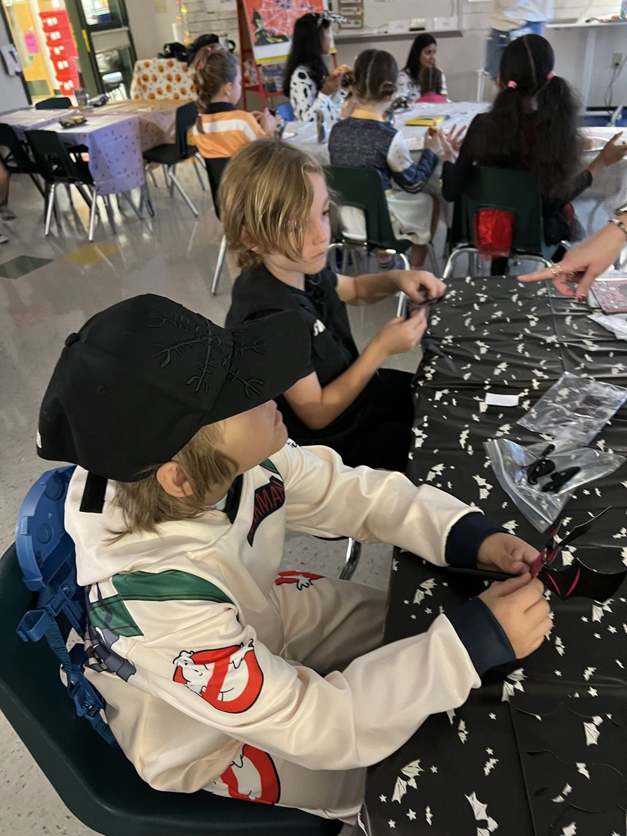 Mrs. Smith tweet media