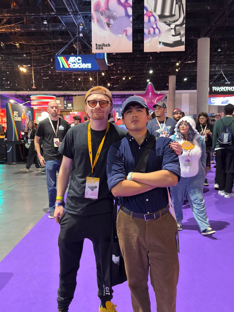 samceeee_'s tweet photo. The one and only broadcaster ⁦@NEONGutsz⁩ https://t.co/9lqNrLJH82