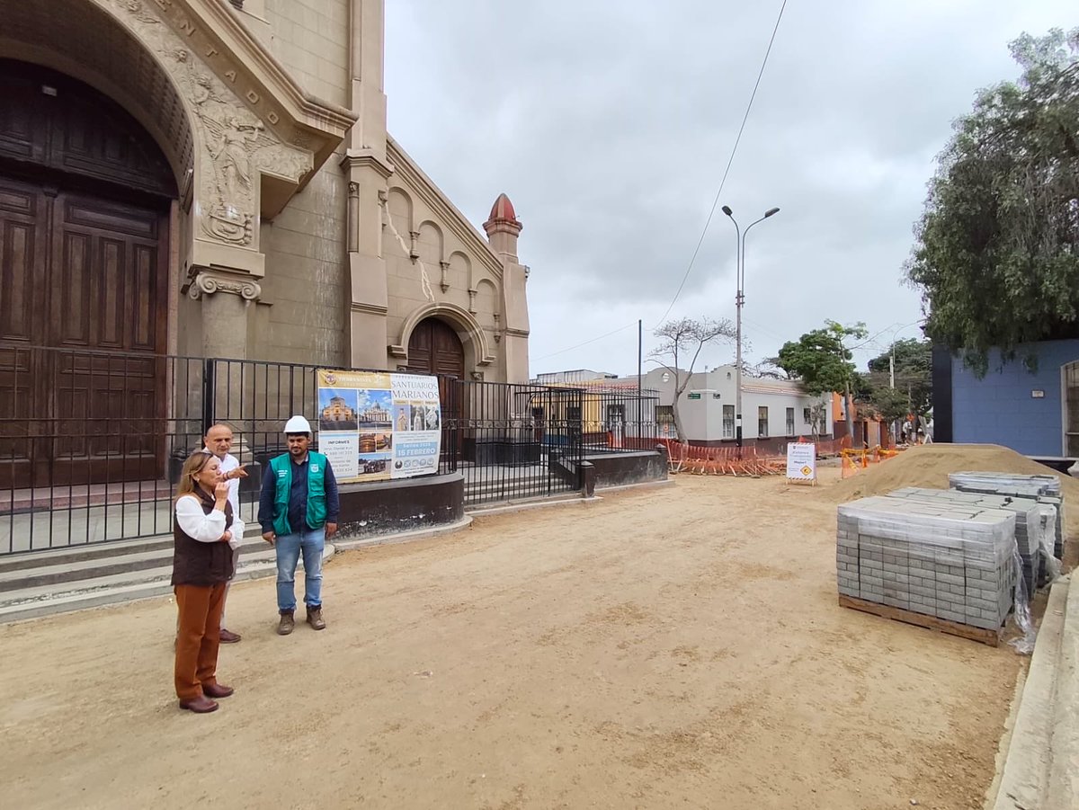 Seguimos avanzando por un mejor Barranco

Hoy supervisamos el avance de las obras en las calles Colón, Merino y Bregante, donde se vienen realizando los últimos trabajos para su próxima culminación.