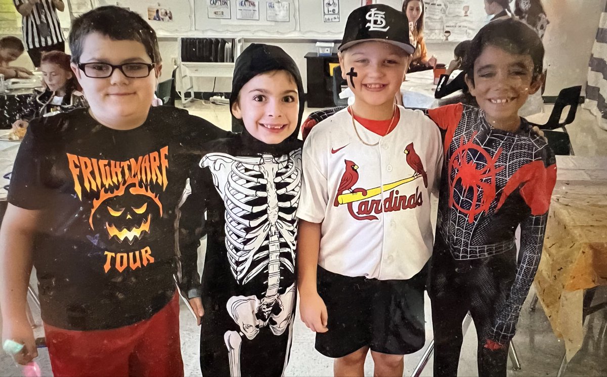 Mrs. Smith tweet media