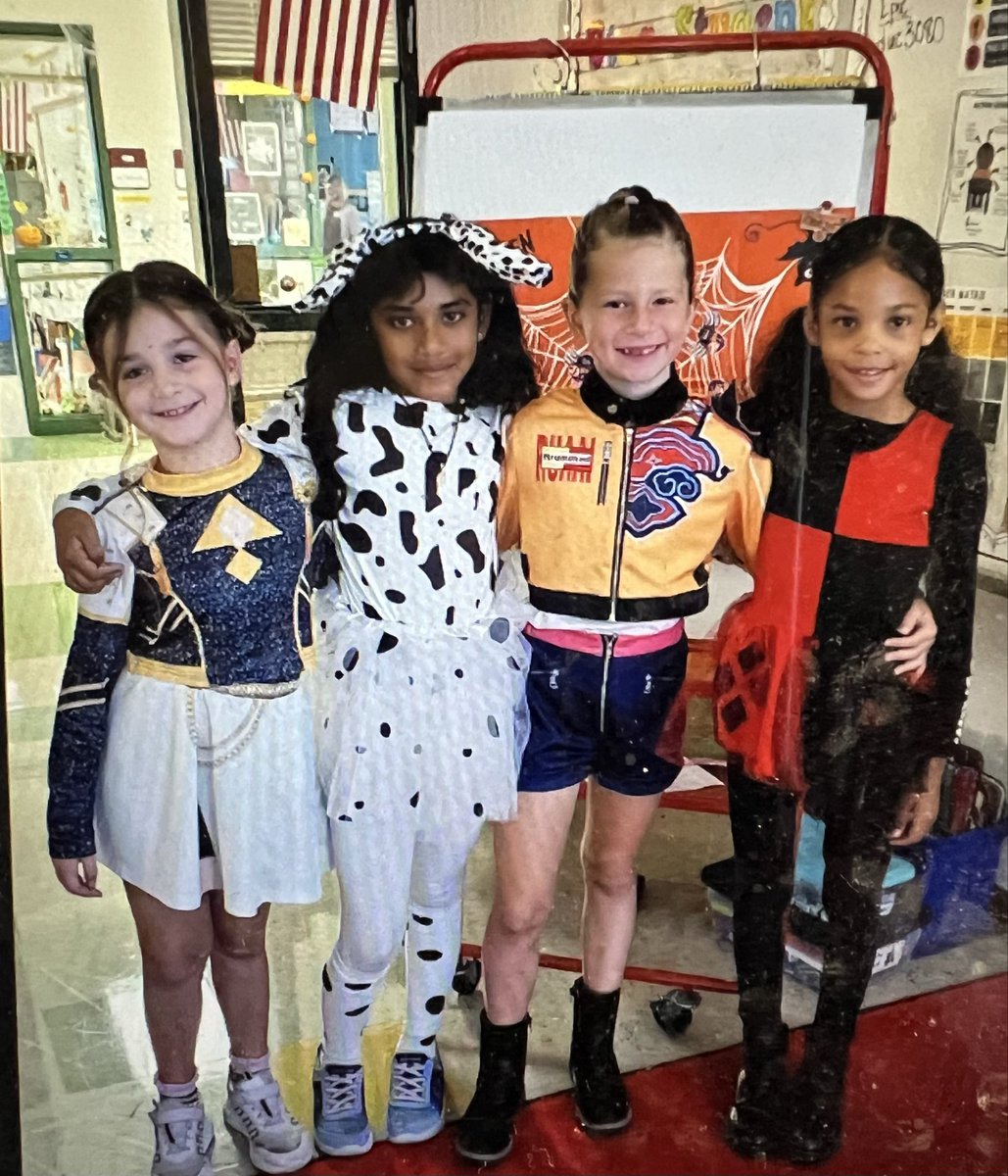 Mrs. Smith tweet media