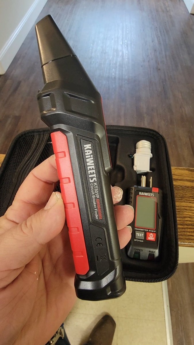 backwoodsdiy's tweet image. I&apos;ve been testing out this new KAIWEETS Circuit Breaker finder kit . Check out the videos,  I&apos;ll let you know how it holds up compared to other brands #Kaiweets #Kakweetstools #circuitbreakerfinder #kt301p #tools #diy #maintenance #handyman #contractor #electrical #electrician