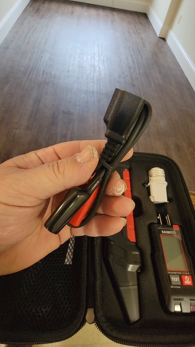 backwoodsdiy's tweet image. I&apos;ve been testing out this new KAIWEETS Circuit Breaker finder kit . Check out the videos,  I&apos;ll let you know how it holds up compared to other brands #Kaiweets #Kakweetstools #circuitbreakerfinder #kt301p #tools #diy #maintenance #handyman #contractor #electrical #electrician