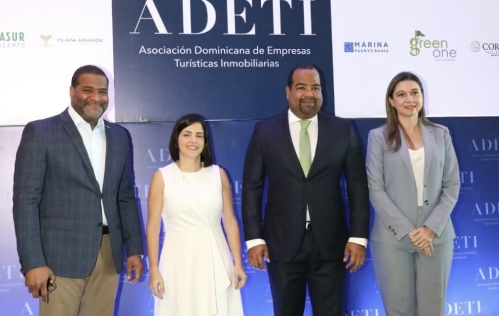 DGAPPRD's tweet image. El director ejecutivo de la DGAPP, Andrés Lugo Risk, participó en el 2.º Foro sobre Turismo Inmobiliario de ADETI. Las APP impulsan el turismo de experiencias en RD y proyectos como Port Samaná reflejan el potencial transformador del modelo. #DGAPP #APP