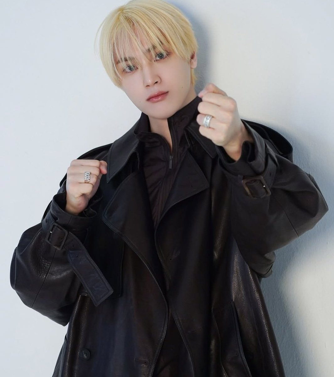 REMINDER:
Haknyeon didn't sign any termination contract! 
He never wanted to leave TBZ. 
He IS innocent. 
He was released unilaterally. 
Nothing is fixed. Everything is possible, especially if he didn't breach the contract. 
Let's hope he takes this to court, wins the case, and