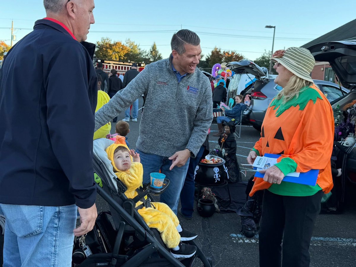 Team Mike and Brandon tweet media