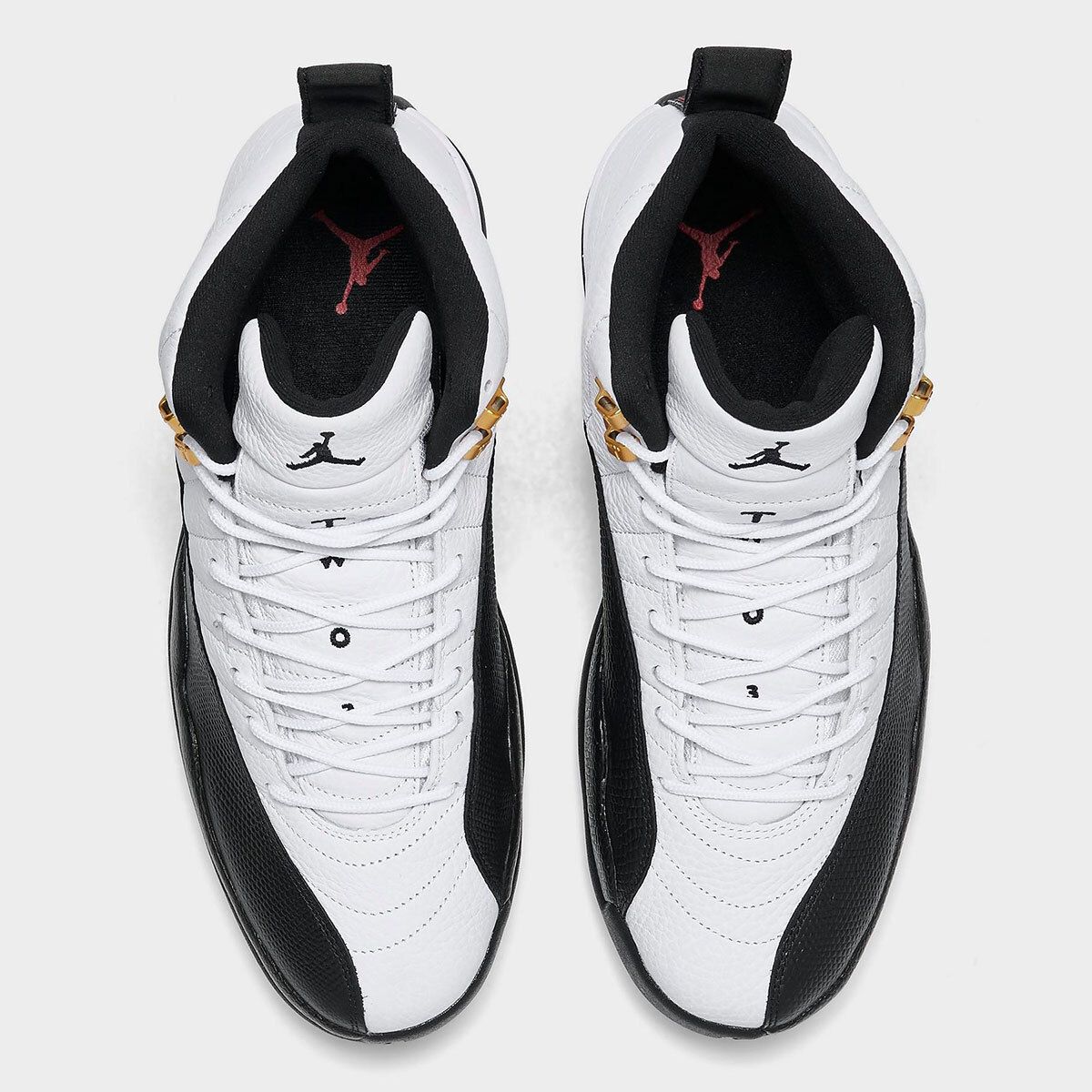 aj 12 taxi