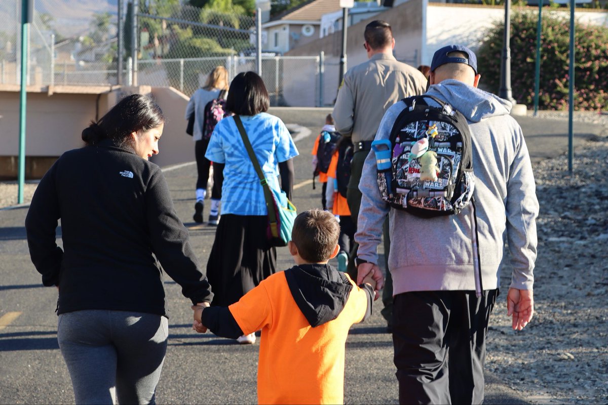 NormaJTorres's tweet photo. #TeamTorres was proud to join City of Rancho Cucamonga students, parents, and community members for Walk ‘n Roll to school day. Together, we’re building safe, walkable communities where every child can get to school with confidence. https://t.co/qyNBRcdBEq