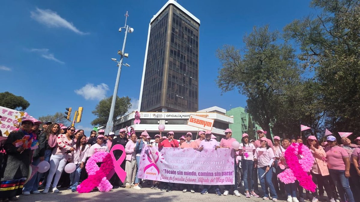 Issemym's tweet photo. 🎀 #OctubreRosa | Como parte de las acciones por la Lucha Contra el #CáncerDeMama, el #EquipoIssemym realizó una caminata con el fin de promover su prevención, detección y control de manera oportuna. #ElPoderDeServir https://t.co/TZViy9jmvj