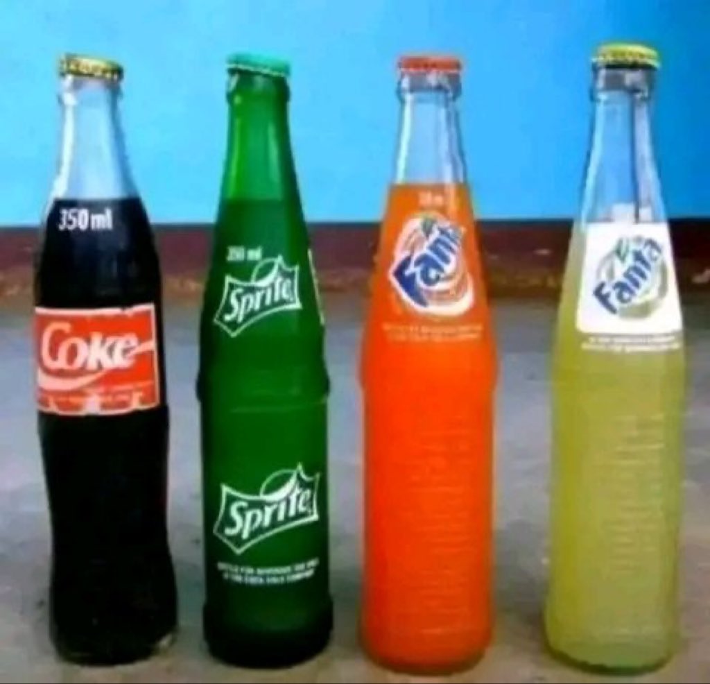 Faridatu001's tweet photo. One drink is missing, only legend knows... https://t.co/ksbrCUOzhE