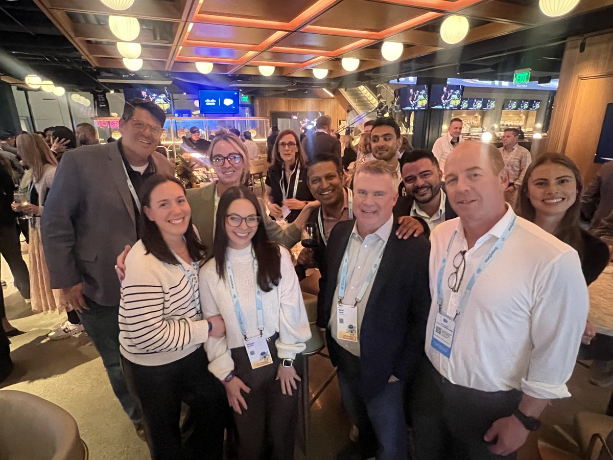 Webex's tweet image. What an incredible week at Dreamforce! Our team had a blast connecting with customers, partners, and CX innovators. Some of our favorite highlights included:
➡️ Vinod’s session on reimagining CX with AI
➡️ Kevin and Jay’s deep dive into Webex + Salesforce integration
➡️ The…