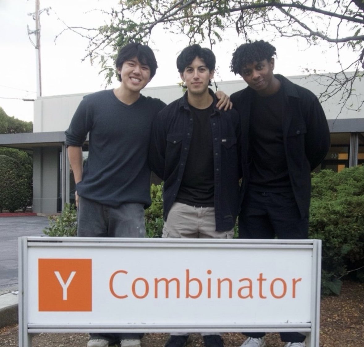 michaelhrobersn's tweet image. We made $54,000 in 3 weeks and are leaving Columbia to scale taste like software.
At semiotic.so, we are building an AI-native design firm to deliver design and client outcomes at a pace and scale never achievable pre-LLMs.
Excited to be backed by @ycombinator with…