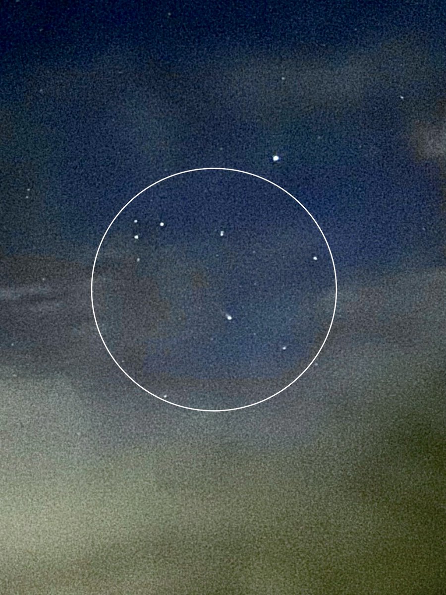 takashi5868's tweet image. 「明け方のレモン彗星」
肉眼で識別でき、スマホでも撮影できる明るさになりました😊

2025.10.18 4:50
#iPhone15ProMax