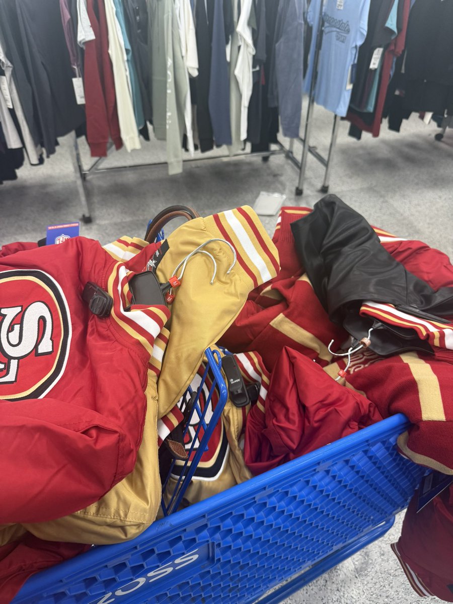 Always got the faithful ❤️💛

I will probably be back sometime this weekend if you missed out! #fttb