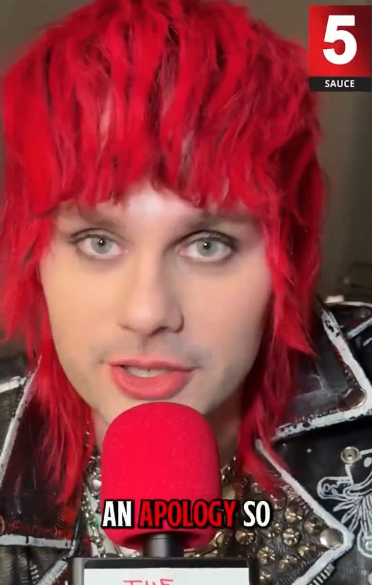 mikescomfort's tweet image. never arguing w a mf w big green eyes like whatever you say pookie