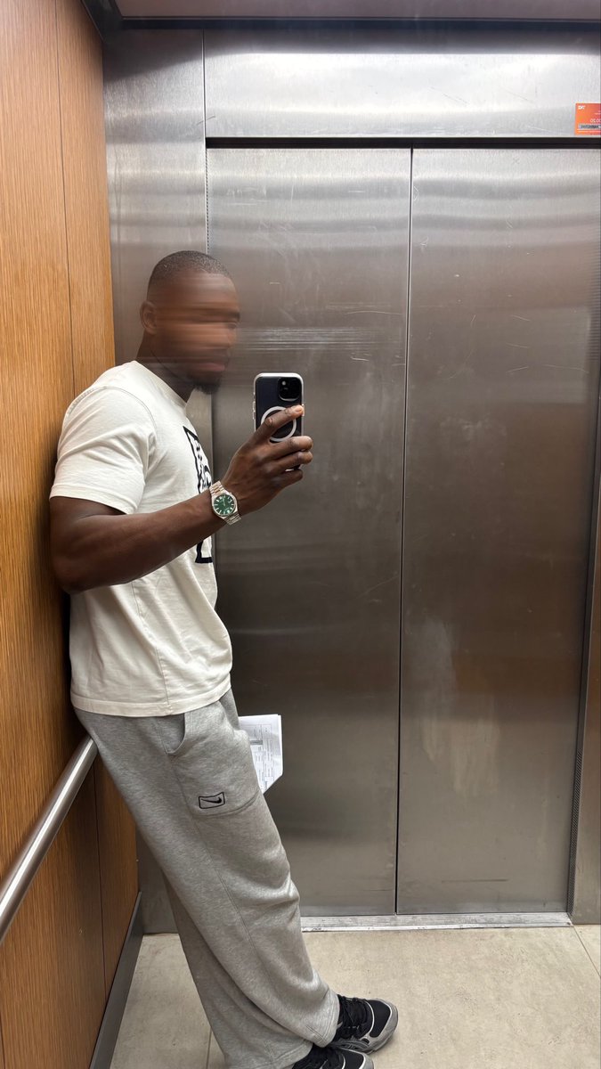 bito590's tweet photo. 🧏🏾‍♂️ https://t.co/RuMqffoY7K