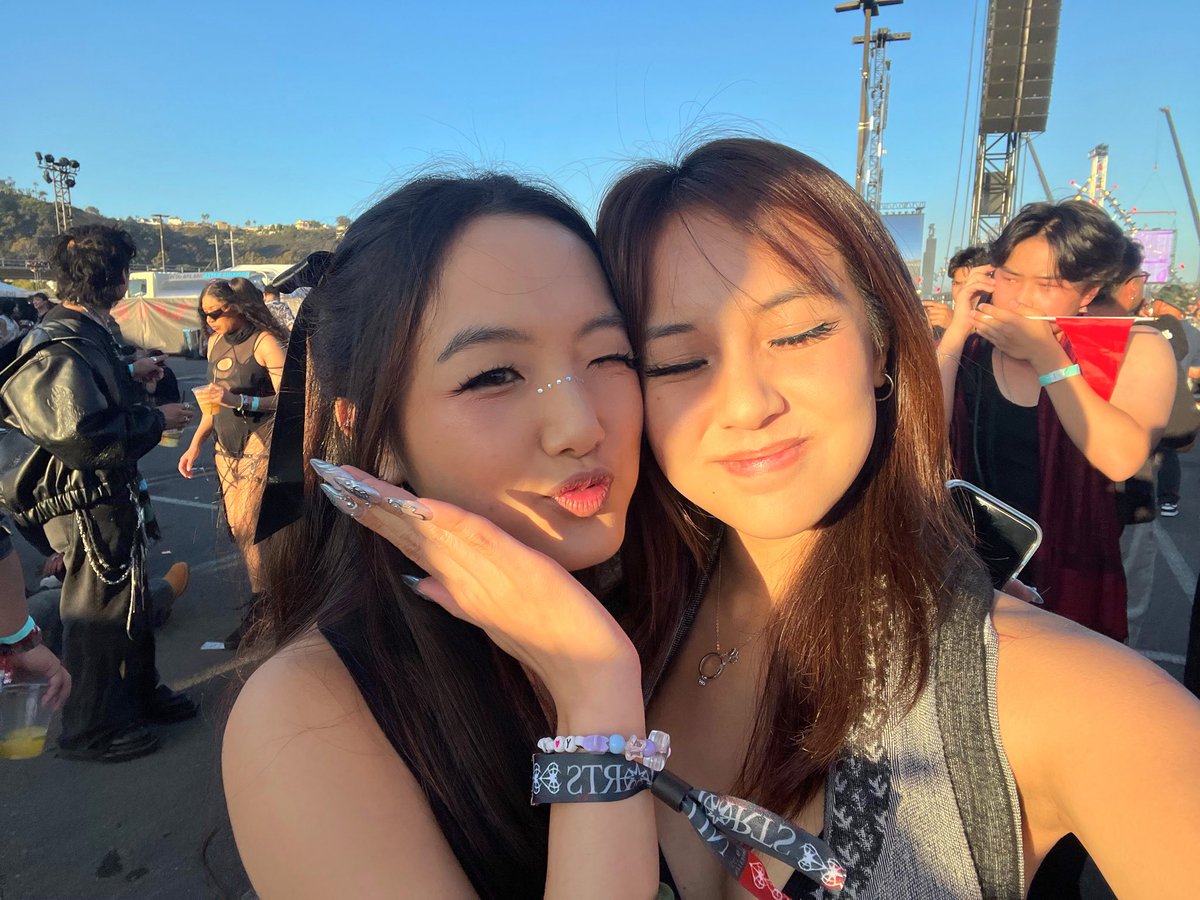 xuan ✧ tweet media