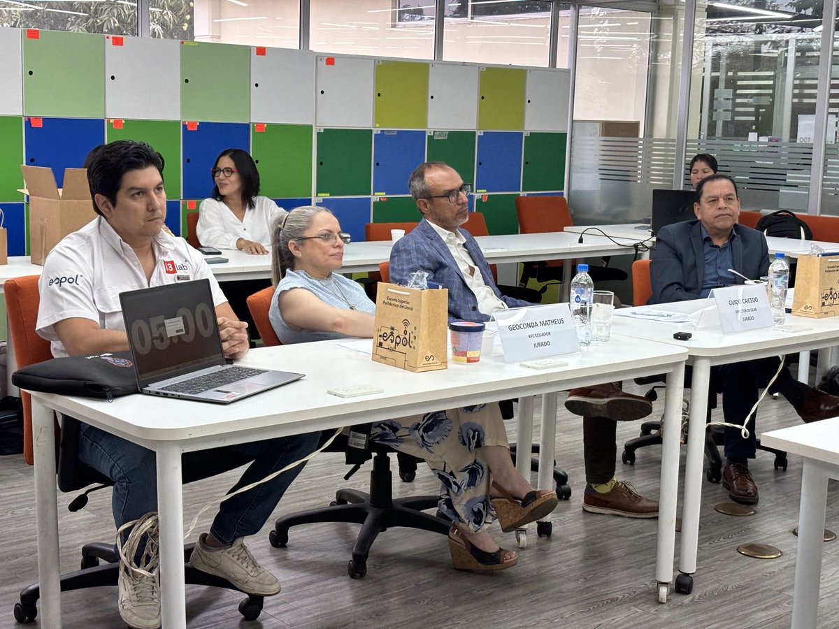 i3labespol's tweet image. #i3Startups | Ahora se lleva a cabo el #DemoDay del programa #Boostcamp. Nos alegra acompañar a esta nueva generación de emprendedores que culmina con éxito su proceso de formación y se integra a nuestra comunidad.

#JuntosCreamosValor