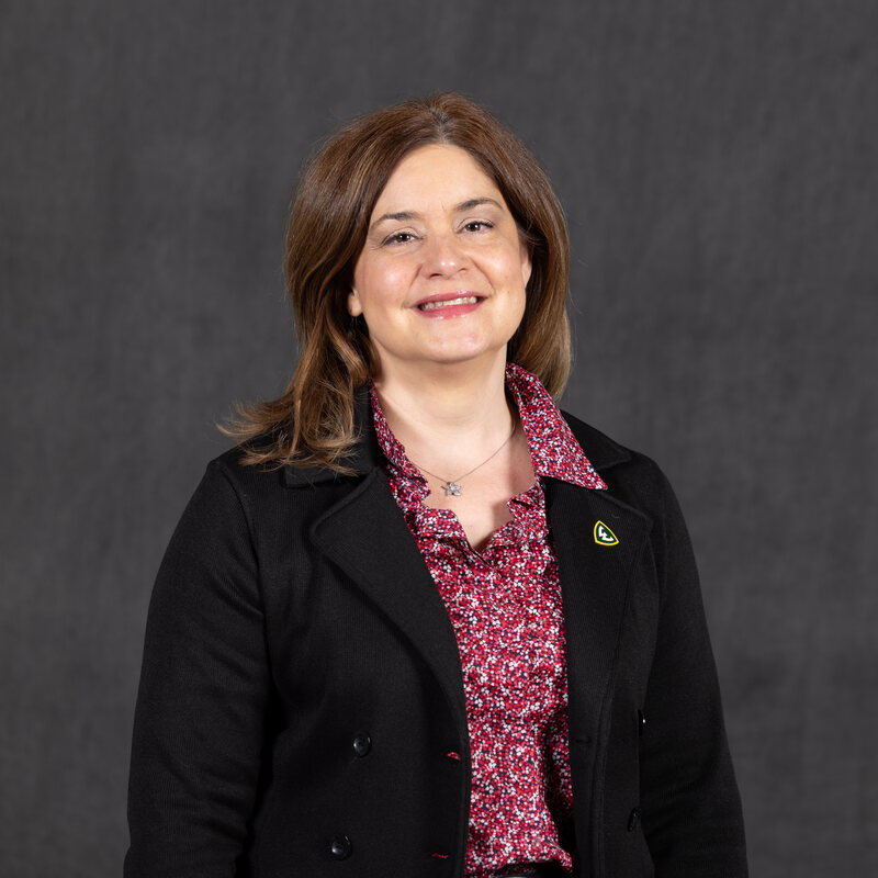 waynemedicine's tweet photo. April Idalski Carcone, Ph.D., professor of Family Medicine and Public Health Sciences at @waynestate School of Medicine, is the co-PI on research exploring the use of virtual reality to reduce stress in young adults suffering from diabetes. https://t.co/AnR21rWGug https://t.co/bhD5WQx5Lz