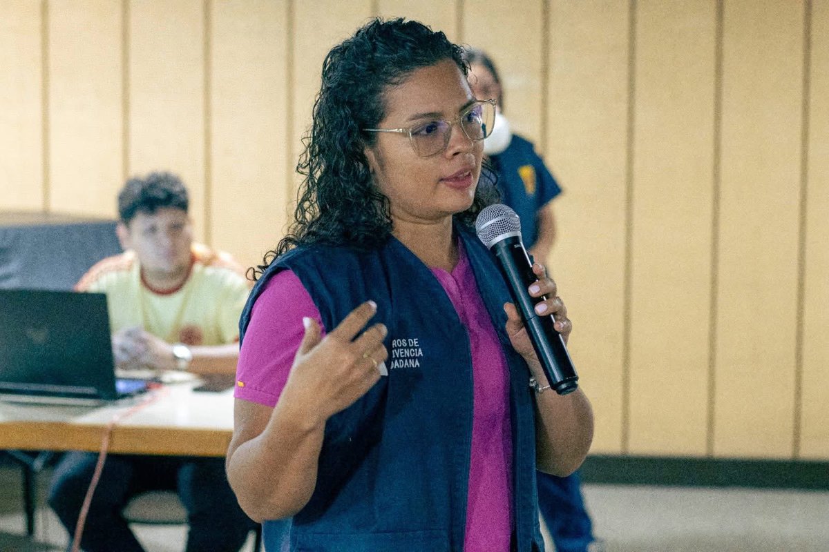 Alc_Girardot's tweet image. 🤝Durante la Semana por la Paz resaltamos el valor del trabajo en conjunto para edificar una sociedad respetuosa y solidaria. 

Con JustaPaz y Casa de Justicia seguimos formando ciudadanos que inspiran. 🌟

#GirardotEsPaz #ConstruyendoPaz