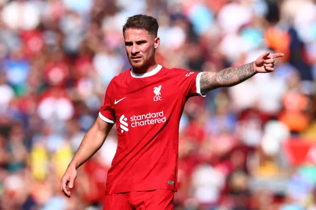 🚨🔴 Arne Slot on Alexis Mac Allister’s form:

"I didn’t hear that interview, so I don’t know what he meant, but one thing is clear: he missed a lot.

He went out immediately after we won the league, and we expected him to be back for the start of preseason, which he wasn’t.