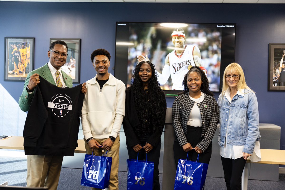 Rutgers_Camden's tweet photo. Chancellor Antonio D. Tillis recently visited the @sixers Training Complex to welcome the new Rutgers UniversityโCamden student interns to their placements. ๐ ๐ Thank you to the 76ers organization for this incredible opportunity! #ScarletPride #RutgersPride #GoSixers https://t.co/9XrVCJs5rp