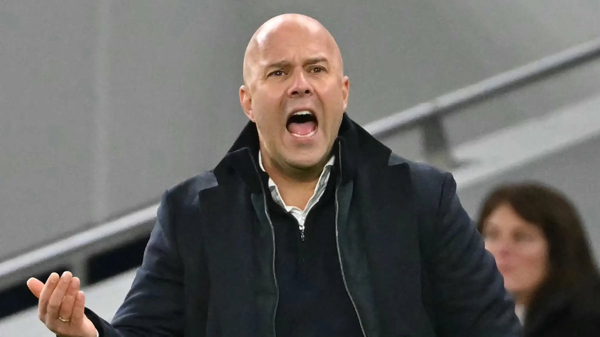 🚨🔴 Arne Slot on Liverpool’s defensive issues and performance compared to last season:

"We’ve conceded too many goals, that’s for sure. We’ve conceded nine, and four of them are from set pieces.

That used to be a strength of ours, which sounds strange if you concede four, but