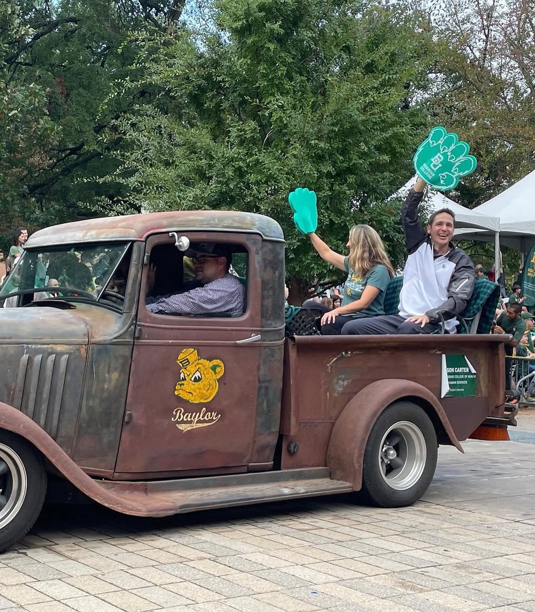 Homecoming is just two weeks away! 💚💛🤩