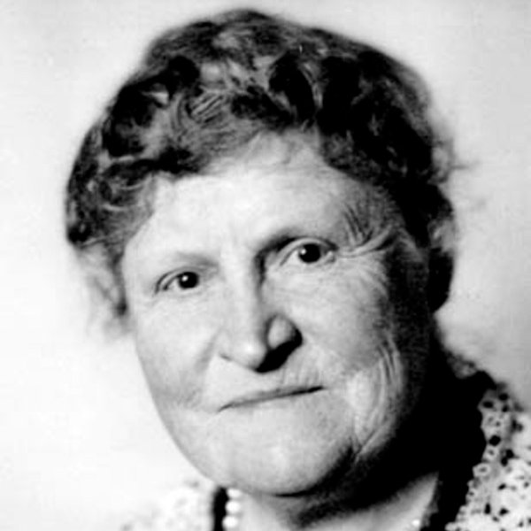 dcb_dbc's tweet image. #WomensHistoryMonth Henrietta Louise Muir (Edwards) (1849–1931), feminist activist, artist, and legal expert.
Appreciated and celebrated by only a small group of her contemporaries, as one of the Famous Five she is now a Canadian cultural icon.
biographi.ca/en/bio/muir_he… @WAGE_FEGC