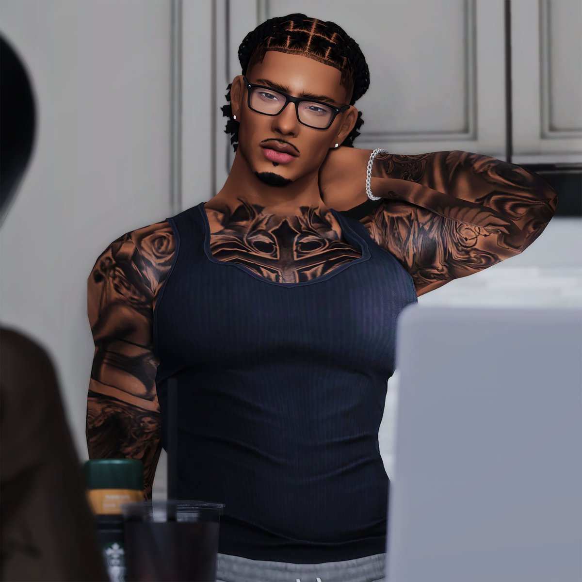 it's a full pony now the half is gone !!