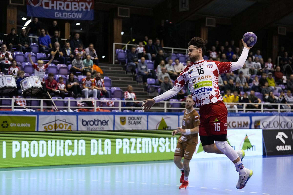 lottosuperliga's tweet photo. Zasłużone 3️⃣ punkty dla @ChrobryH1961 📸
#CHROST https://t.co/6iJe2JdxXy