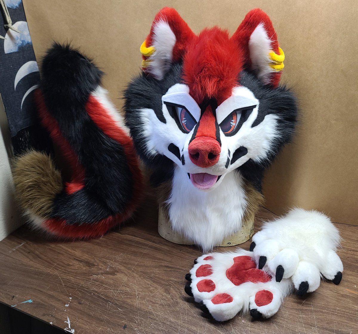 WolfSkin_Studio's tweet photo. Oh yeah finished this suit a bit ago. https://t.co/bOmeay87ly