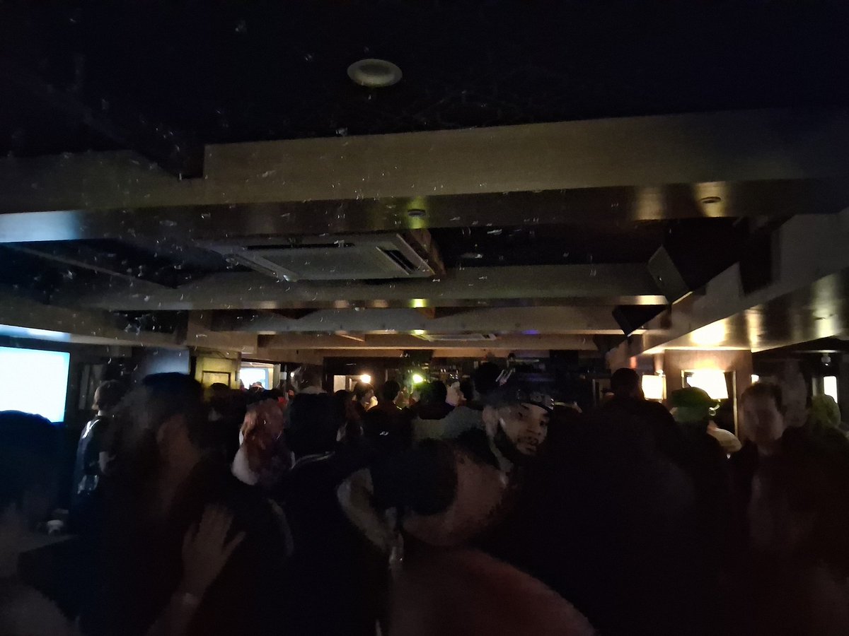 FinalSonic342's tweet photo. Ah right, went to an afterparty during #newyorkcomiccon. I didn't actually go to the con itself, but it was a good way to spend a Friday night. Though I can't lie, I got sick around two days later 🤧 https://t.co/6s1b8tw3Qb