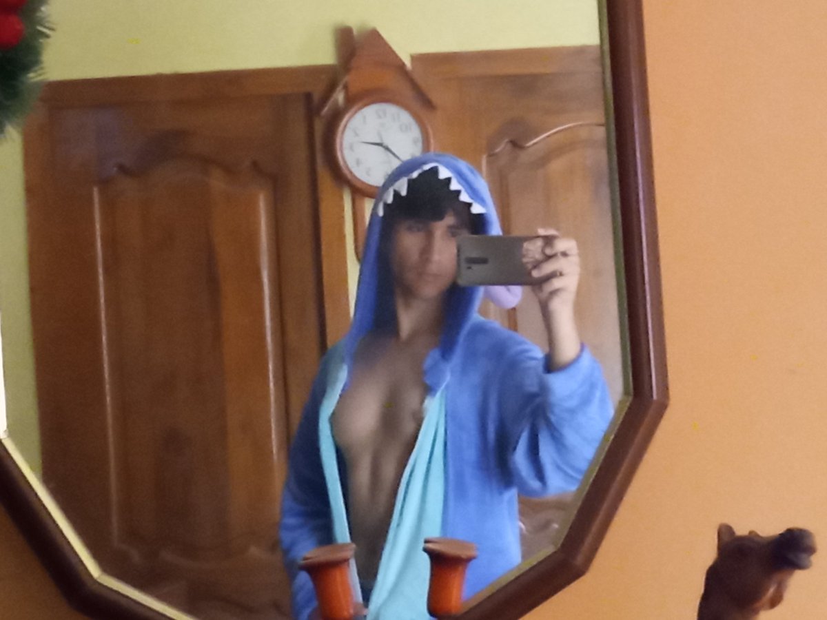 Edward_jrl's tweet photo. Ya llegó tu stitch de confianza 💙 https://t.co/H8uhihTD4q